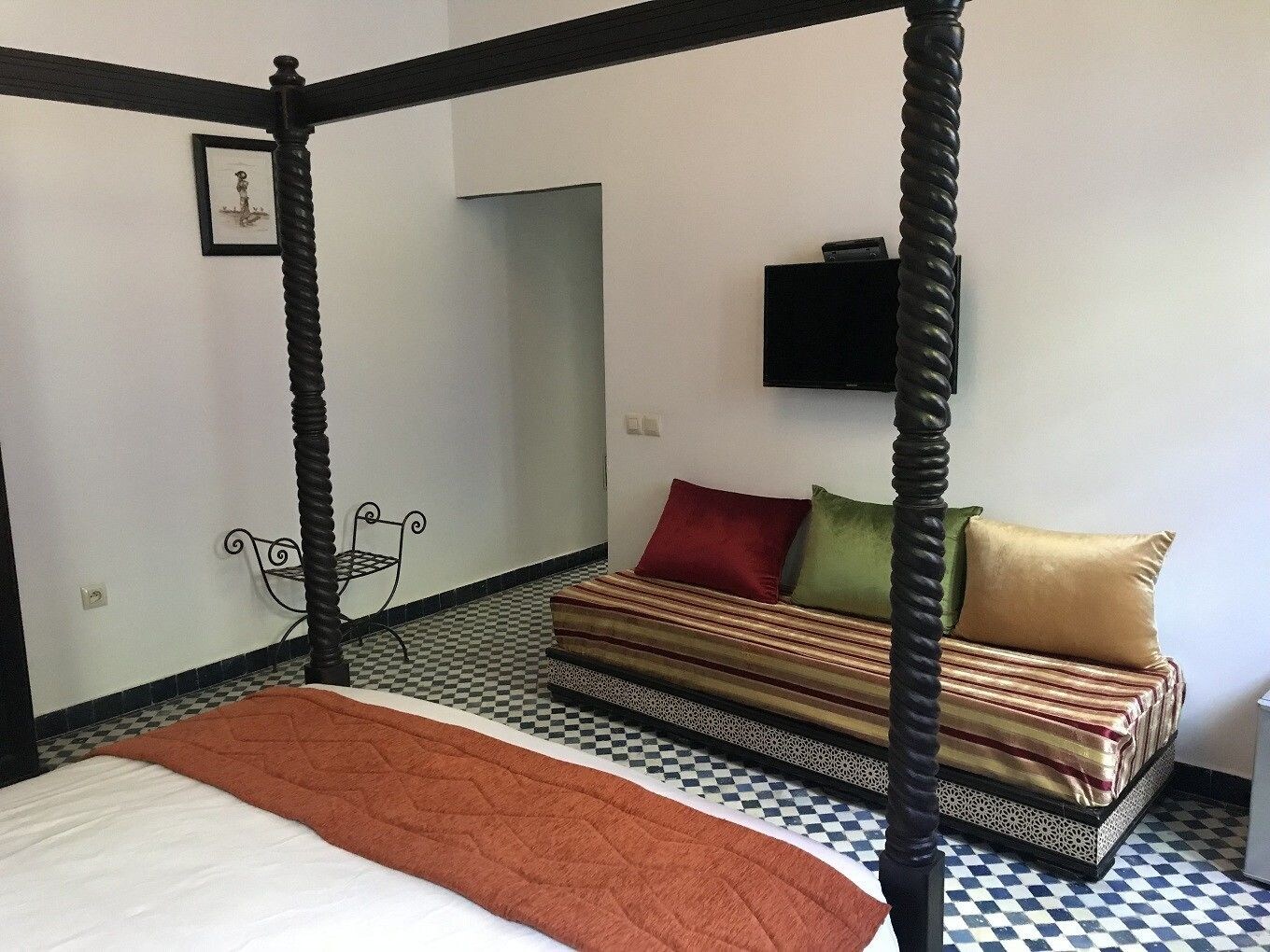 Standard, Triple, 1 Queen and 1 Single Bed
