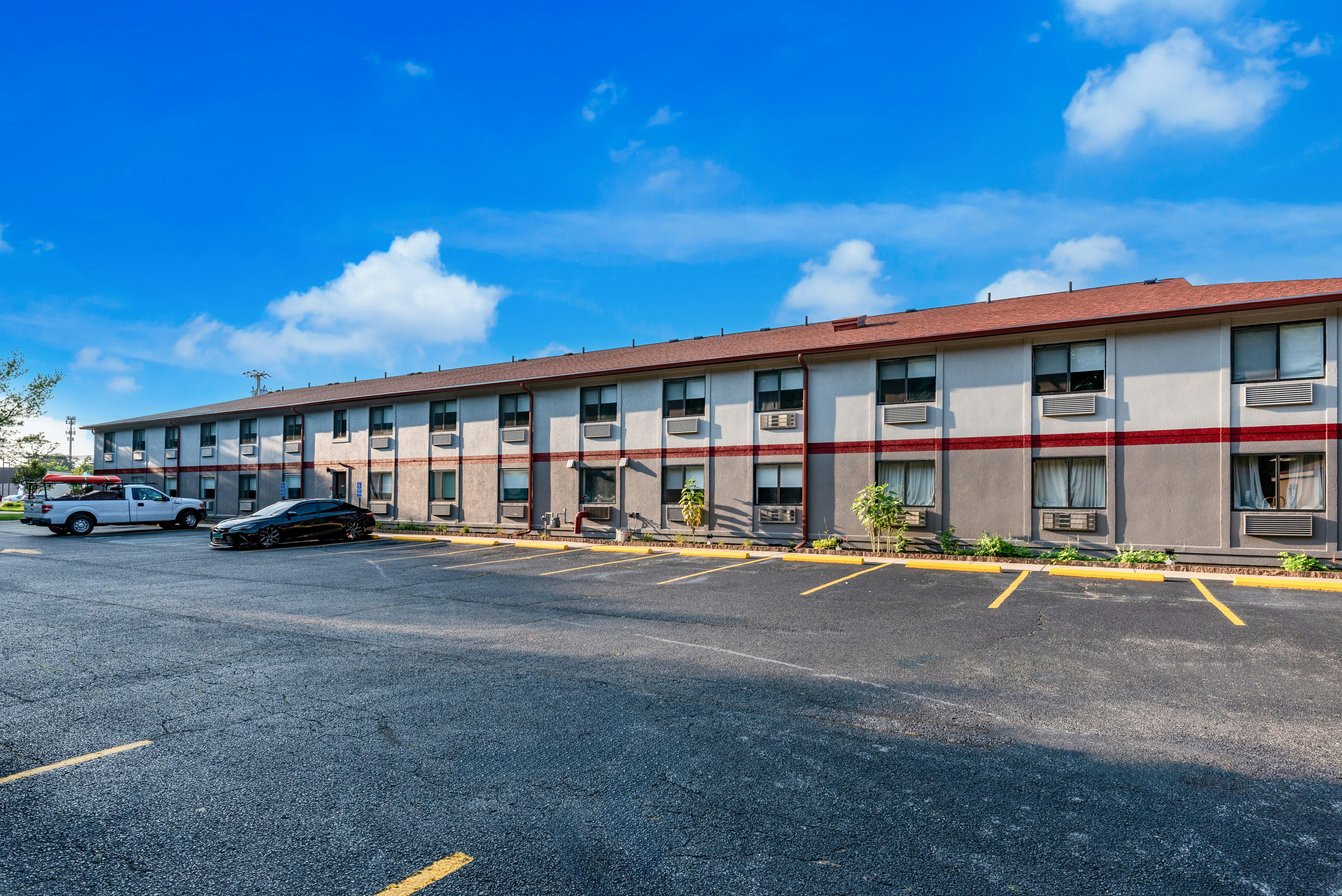 Red Roof Inn & Suites Vineland- Buena 3/15