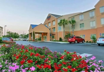 Fairfield Inn And Suites Brunswick 1/8