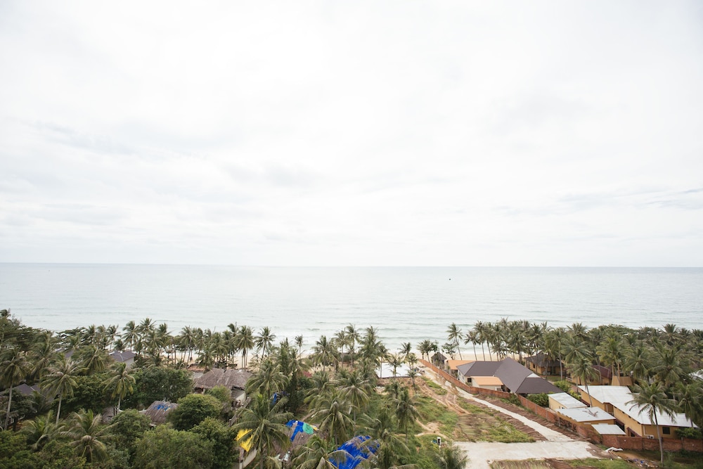 Luxor Hotel Phu Quoc 58/64