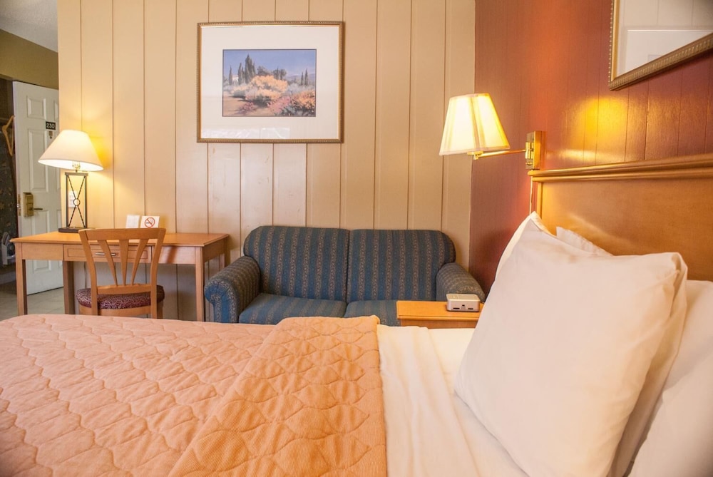 Sol Springs Inn 18/50