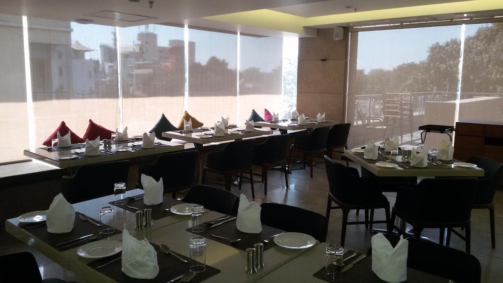 Hotel Suba Elite 28/44