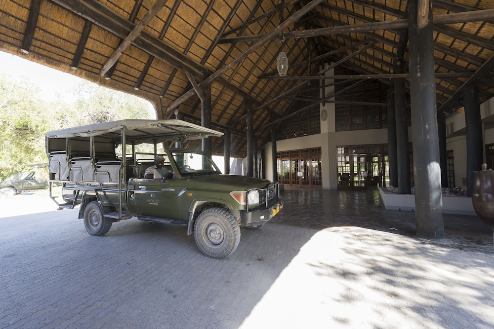 Mokuti Etosha Lodge 34/69