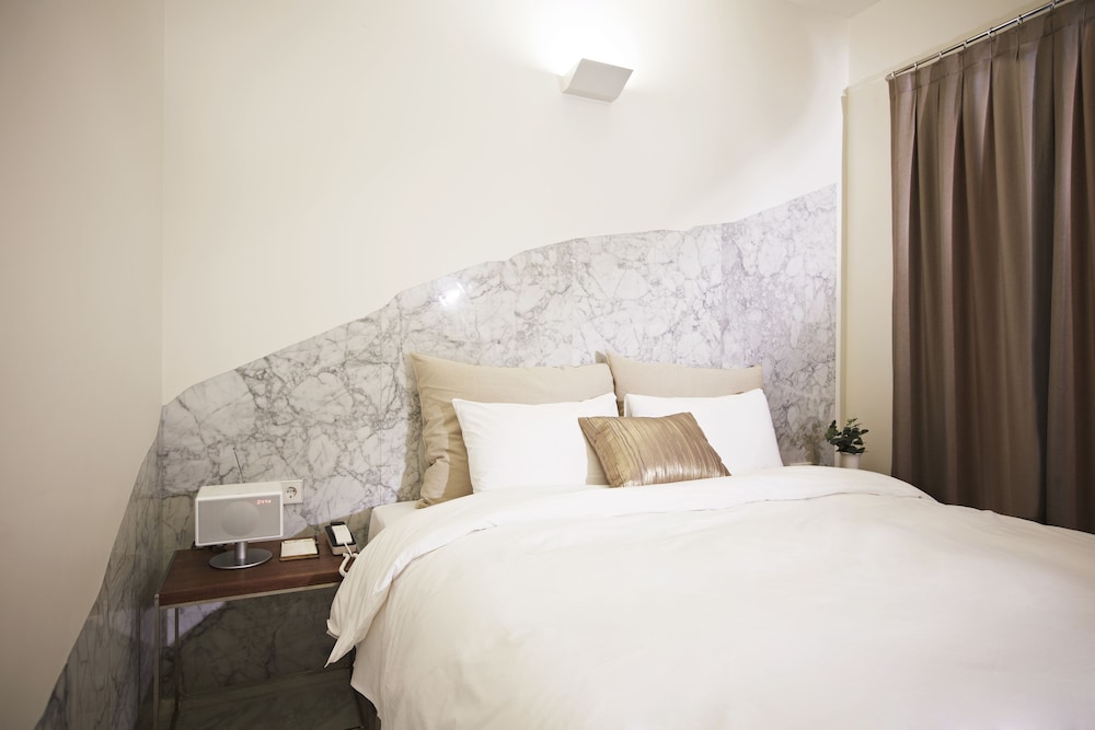 Sohsul Hotel Seoul (ex Snow Hotel) 12/63