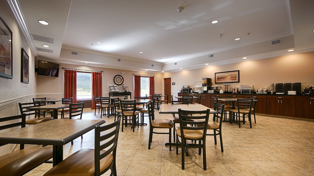 Best Western Plus Louisa 34/40