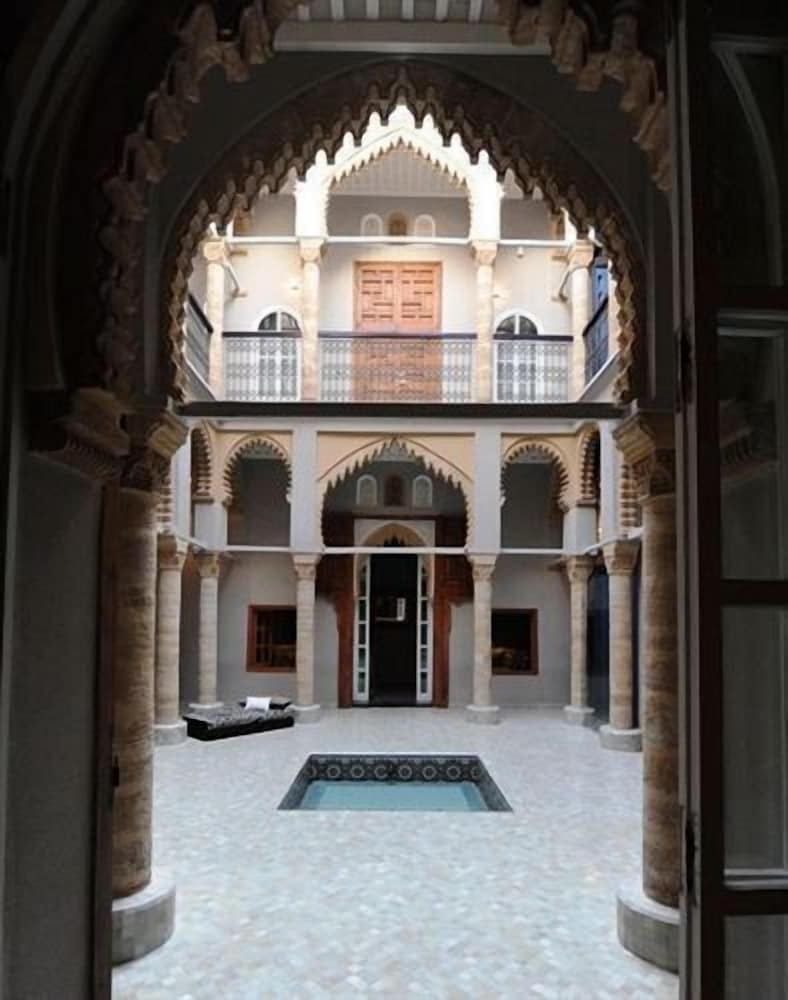 L Alcazar 3/41