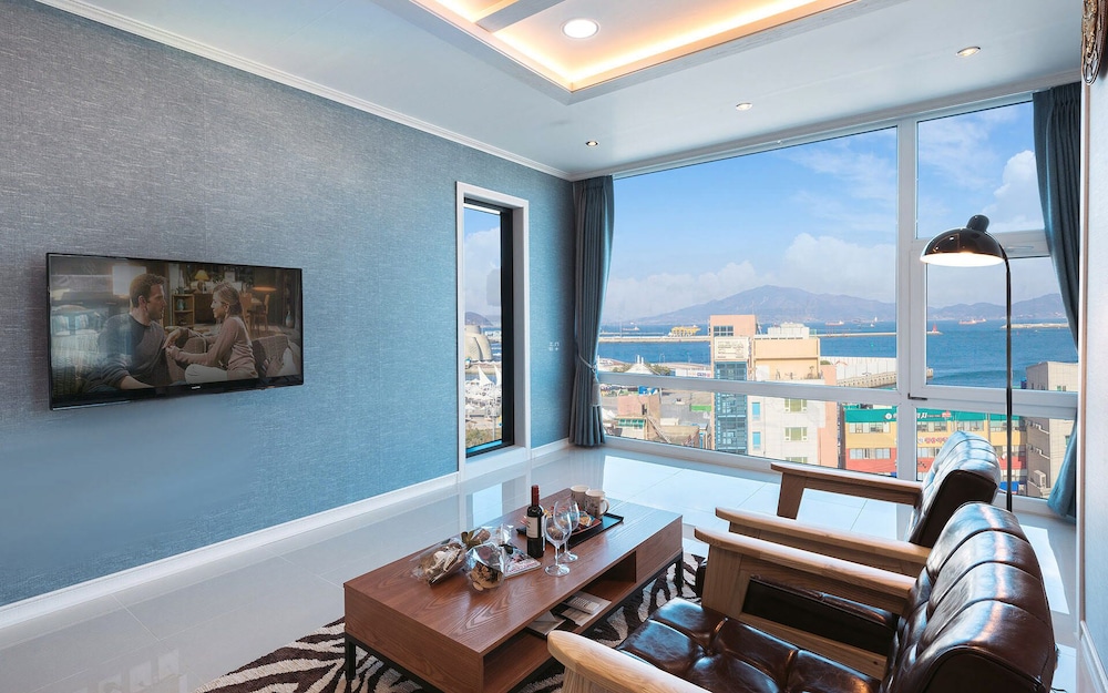 Yeosu Paradise Spa Pension 30/50