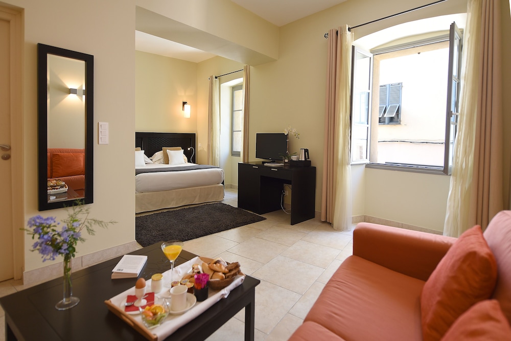 Hotel Perla Rossa 48/75