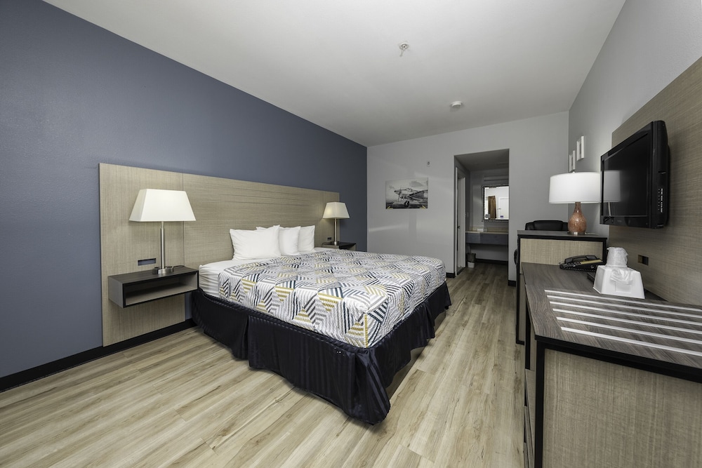 Baymont by Wyndham Ridgecrest 18/49