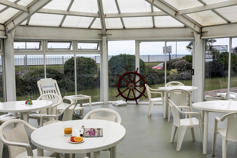 Best Western Aberavon Beach Hotel 39/56