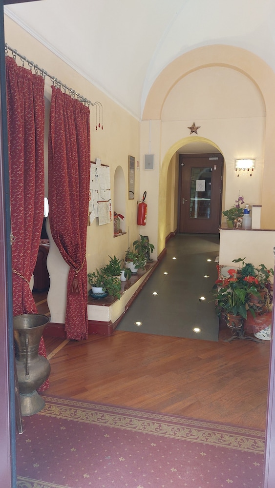 Hotel Dina 15/53
