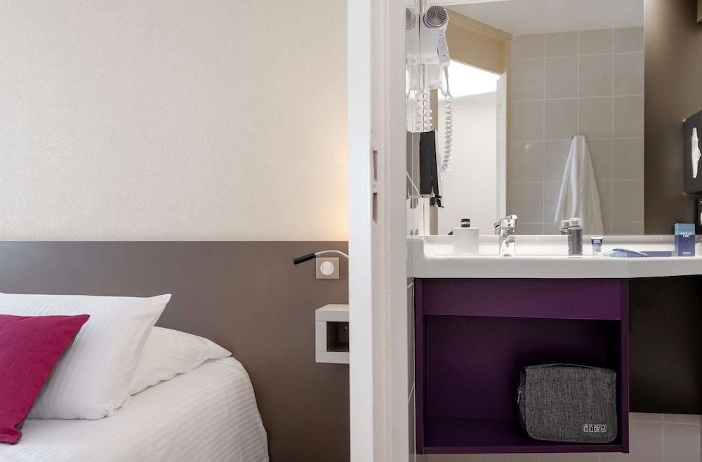 Hotel Kyriad Saint Etienne Centre 13/70