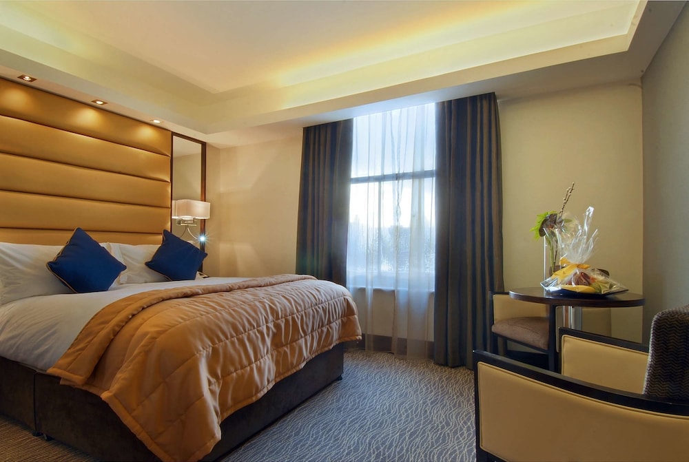 Park Grand Mayfair 12/40