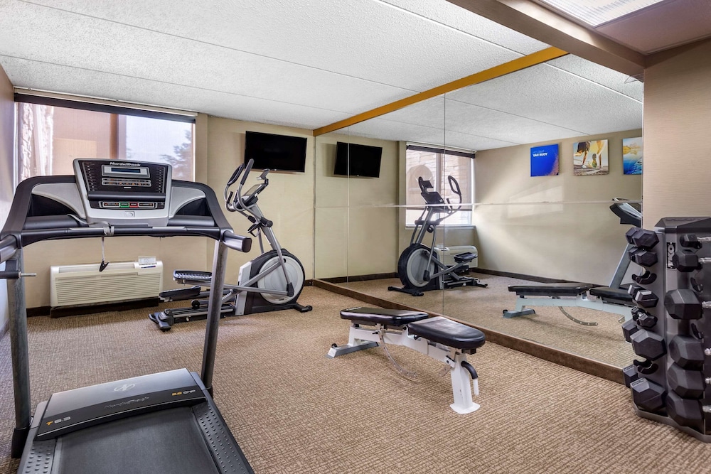 Comfort Inn Edison - New Brunswick 15/25