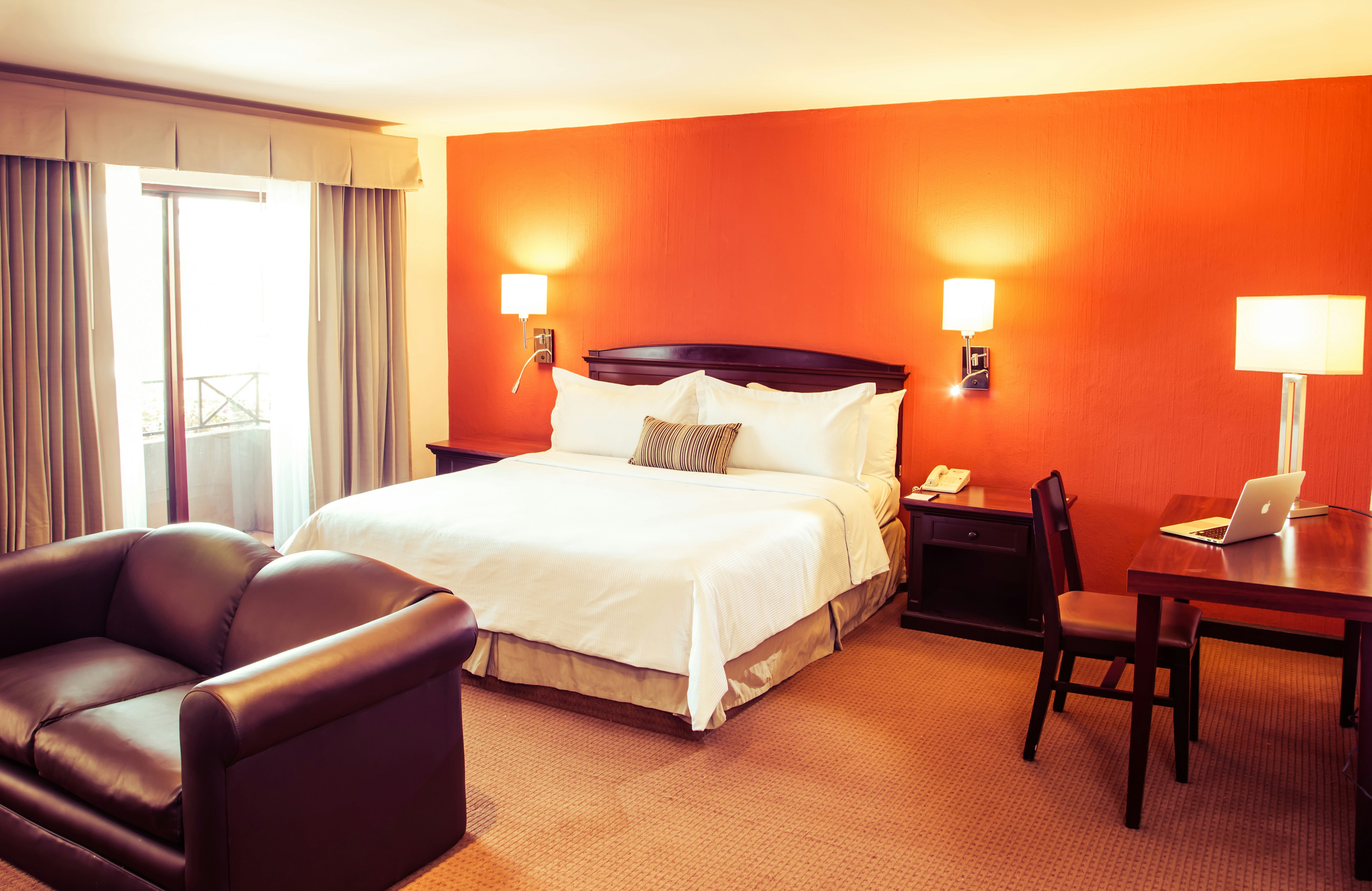 JUNIOR SUITE, KING BED