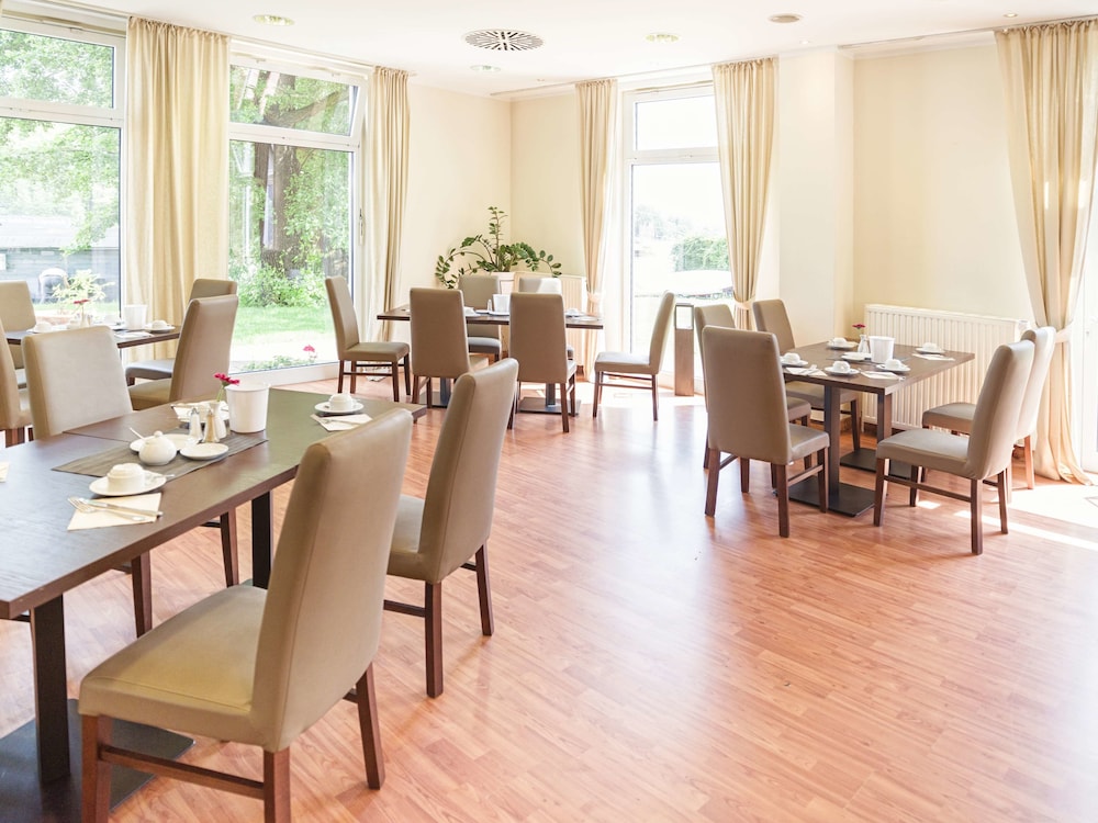 Am Schloss Kopenick By Golden Tulip Ex Best Western Hotel Am Schloss Koepenick 62/77