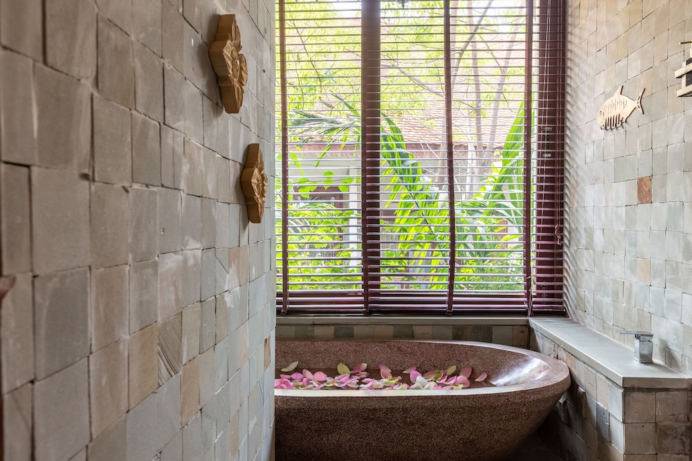 Montra Nivesha Residence 49/50