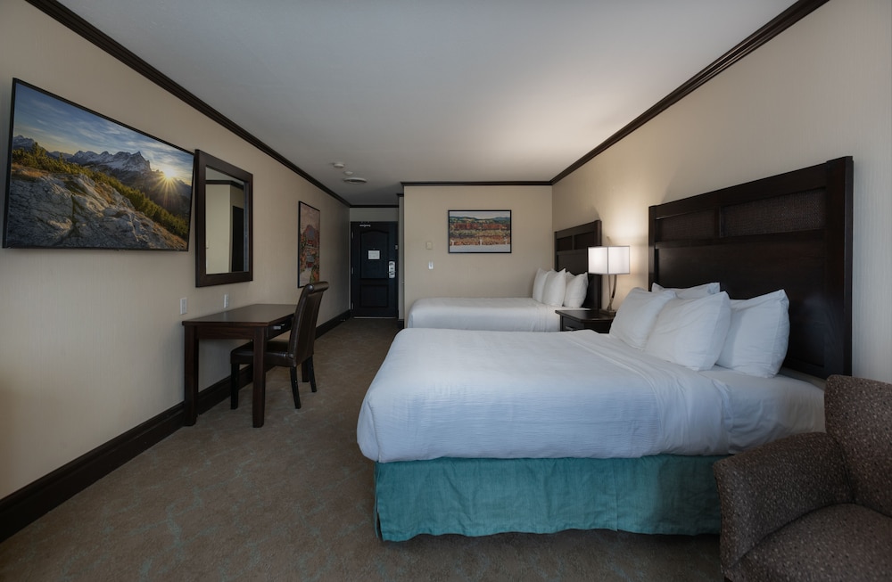 Standard, 2 Queen Beds