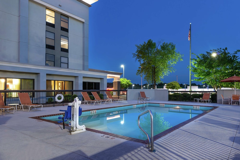 Hampton Inn Florence Midtown 3/45