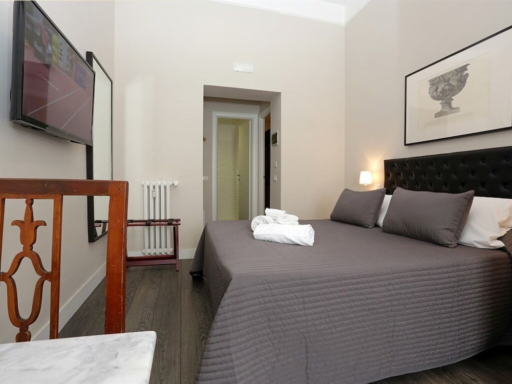 Residenza Cavour 12/65