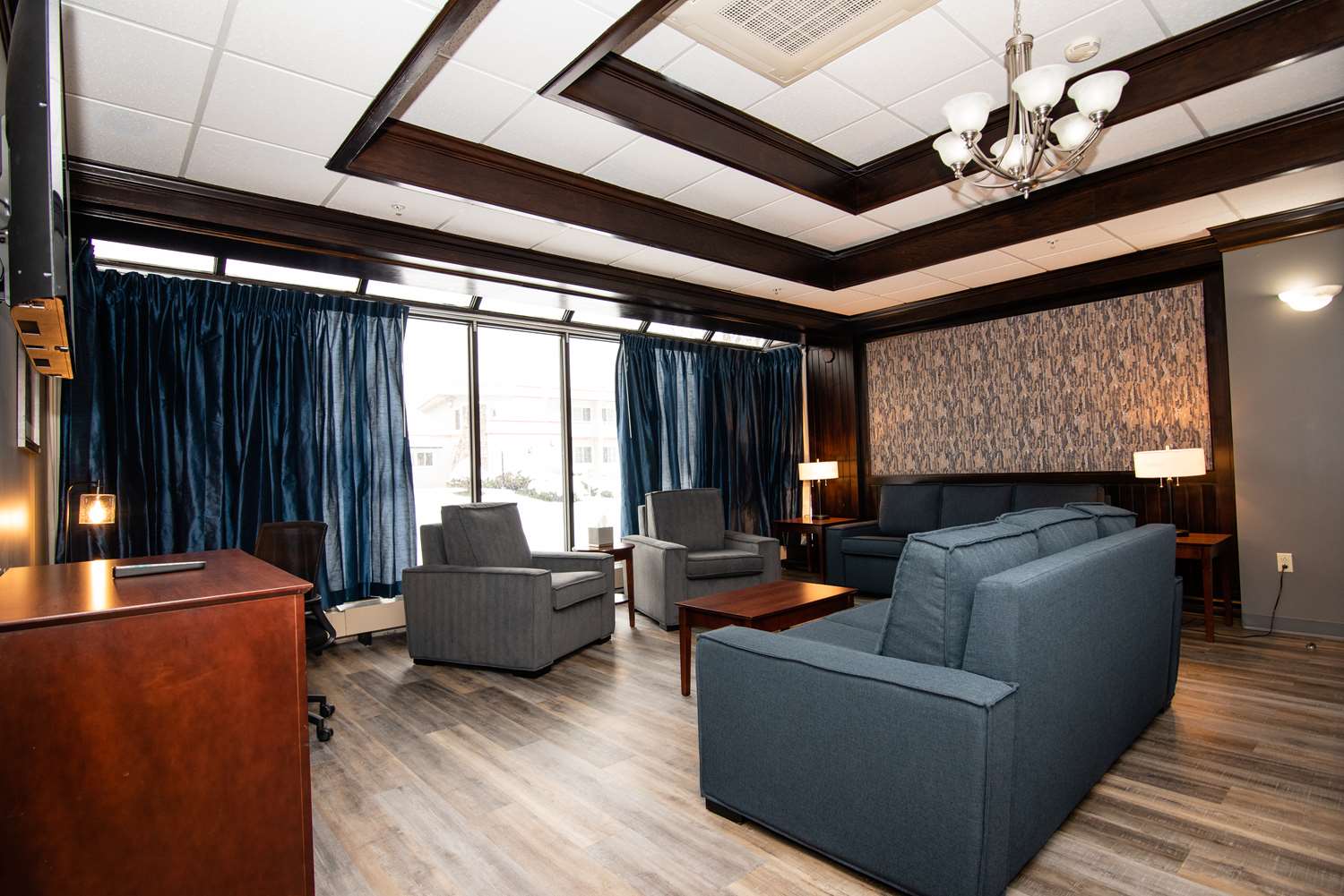 Best Western Plus Plattsburgh 29/47