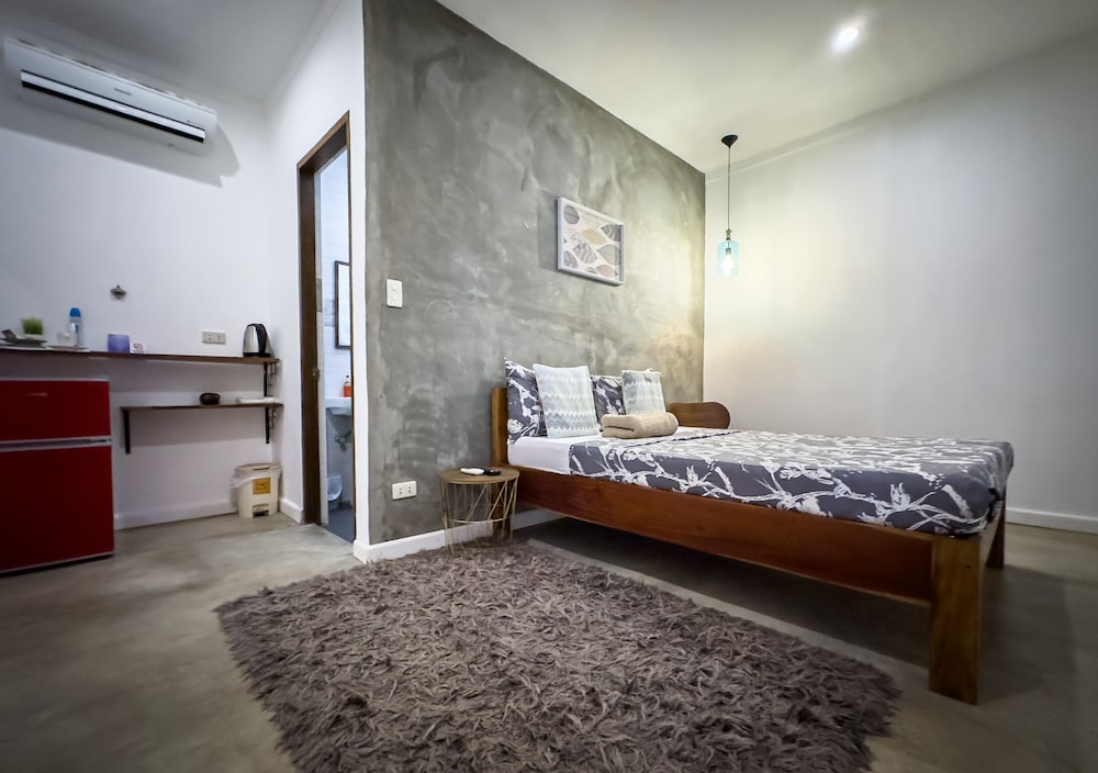 Design, Cabin, Double Bed، Alona Pawikan Resort 4/10