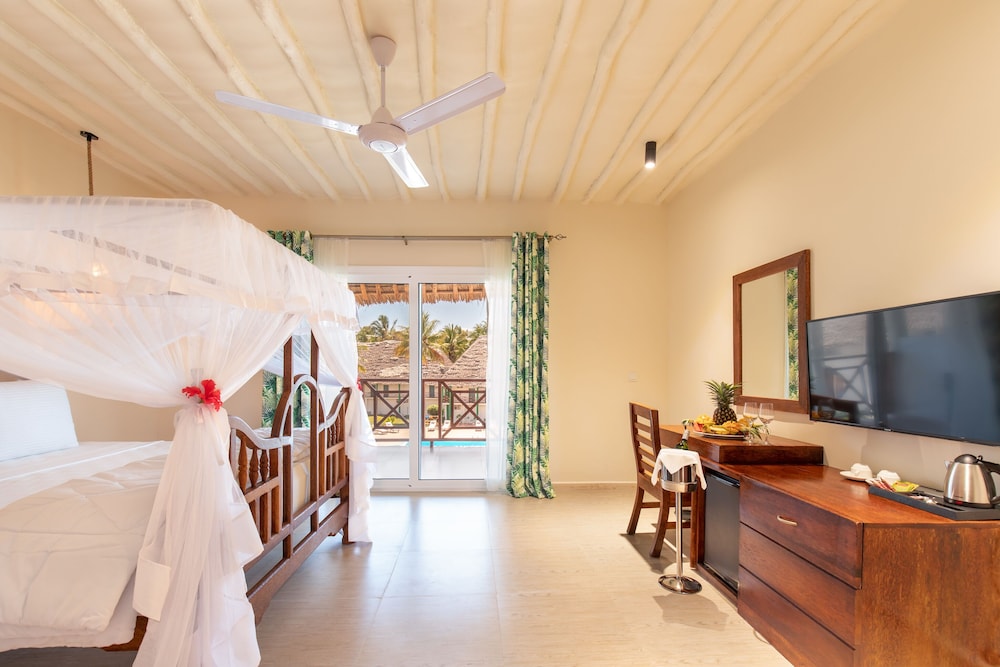 Kiwengwa Beach Resort 44/72