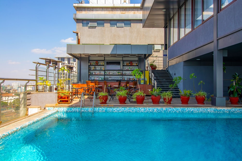 Golden Tulip Westlands Nairobi 73/75