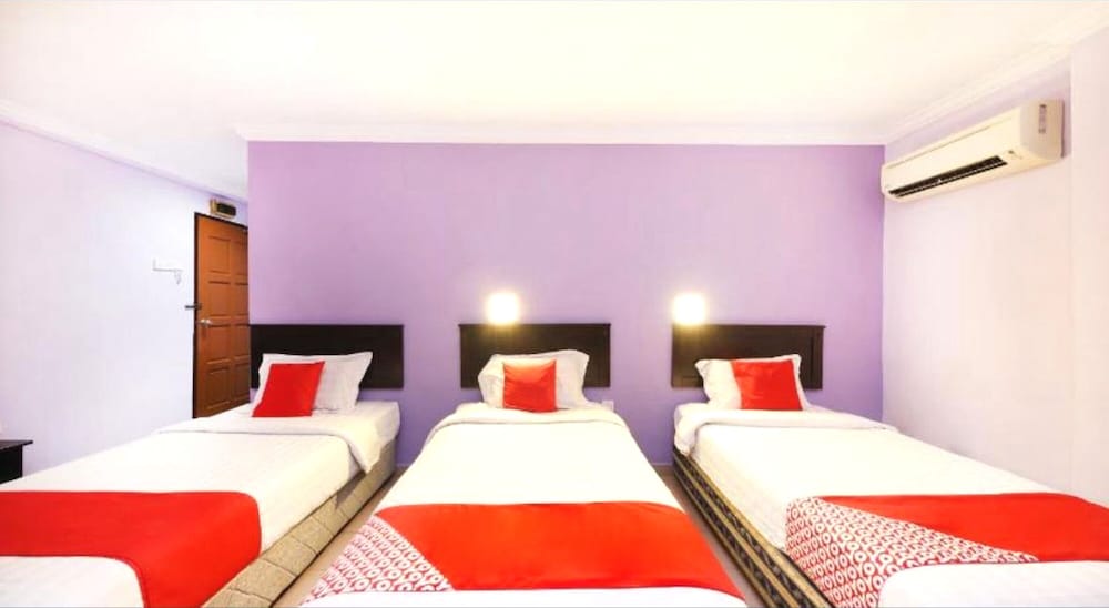 OYO 473 Comfort Hotel 2 12/55
