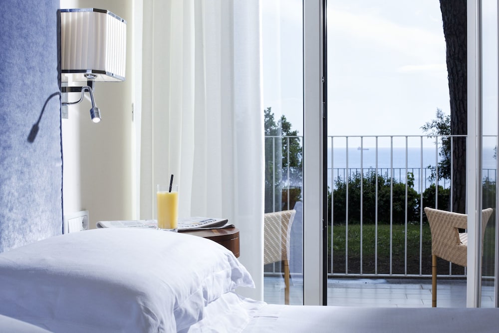 Hotel Riviera & Maximilians 27/61