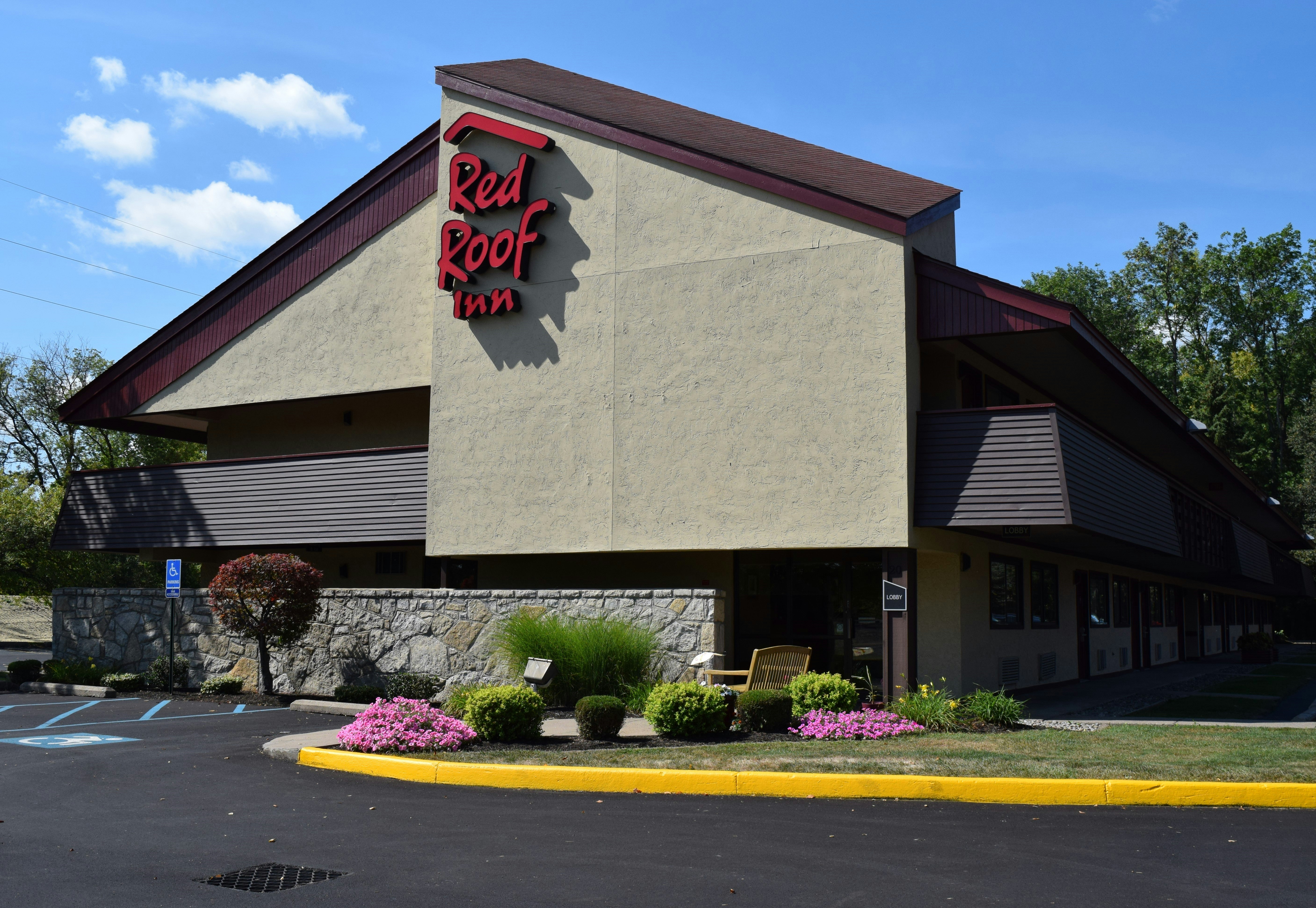 Red Roof Inn Utica 21/21