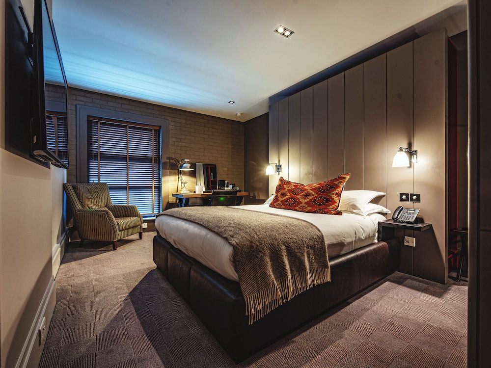 DAKOTA, CLASSIC, DOUBLE BED