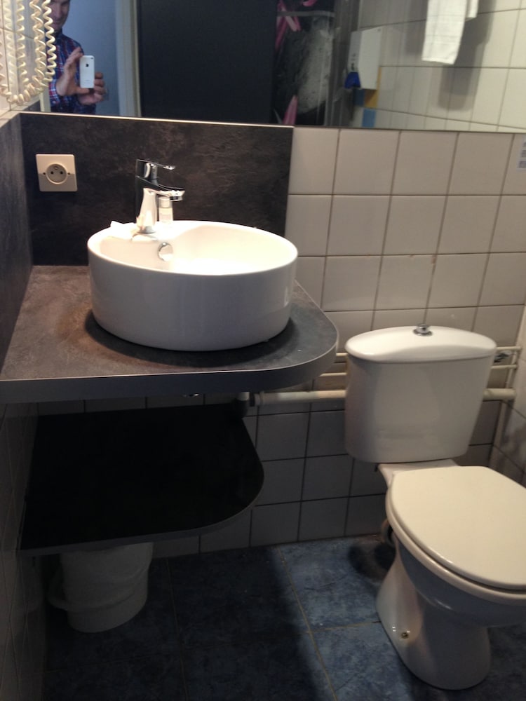 The Originals City Hotel Helios Roanne Nord 49/50