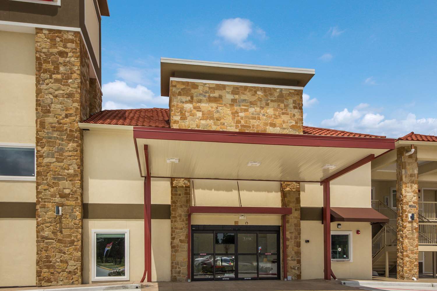 Econo Lodge Inn and Suites Humble Fm1960 Iah Airport 2/27