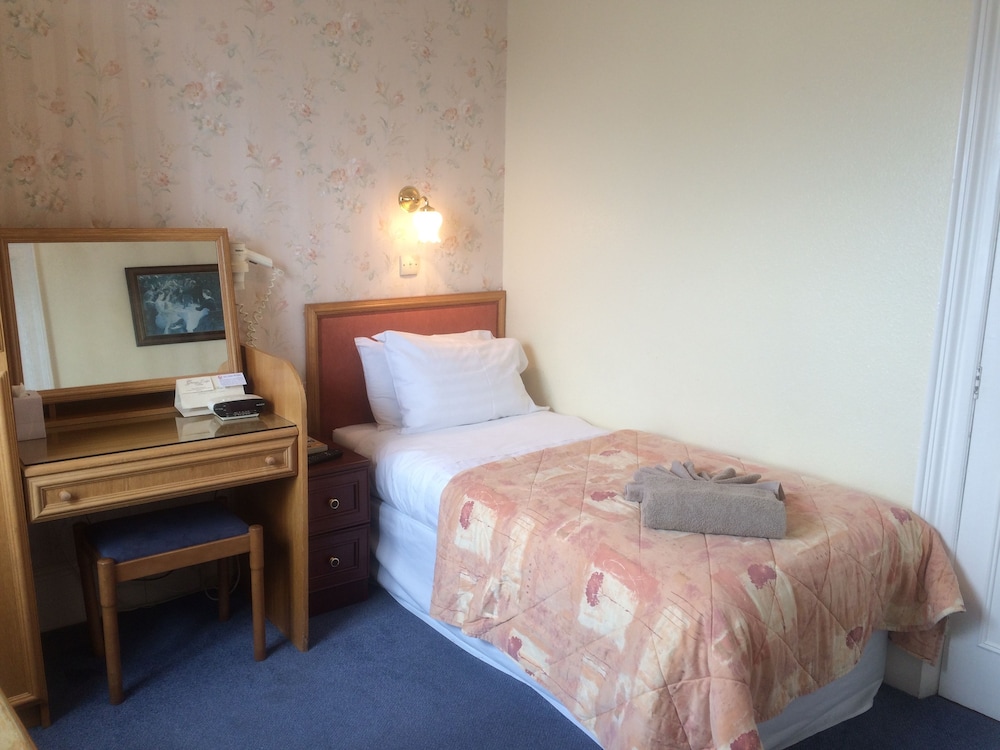 Grange Lodge Hotel 11/46