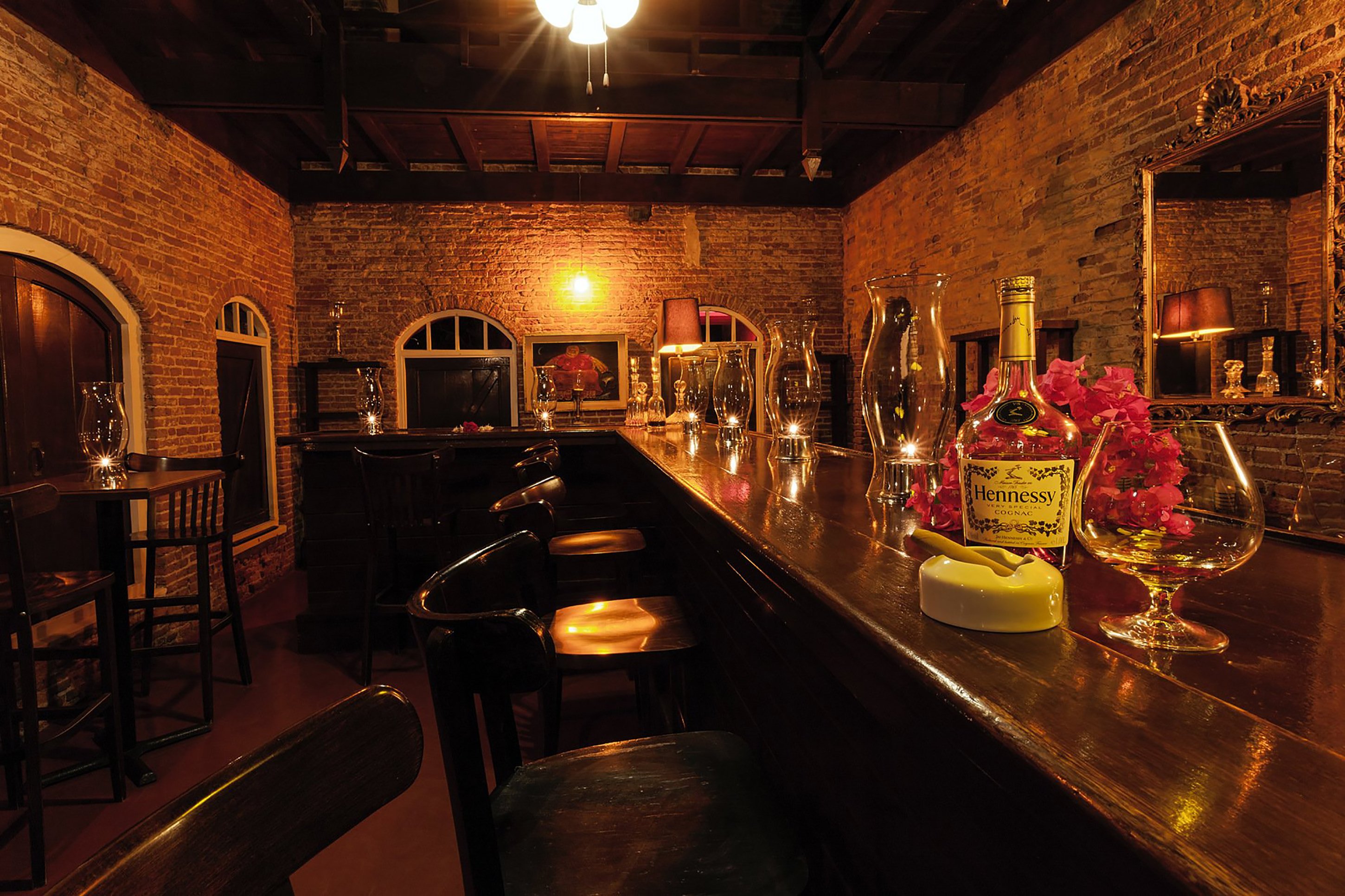 THE OLD GIN HOUSE 17/35