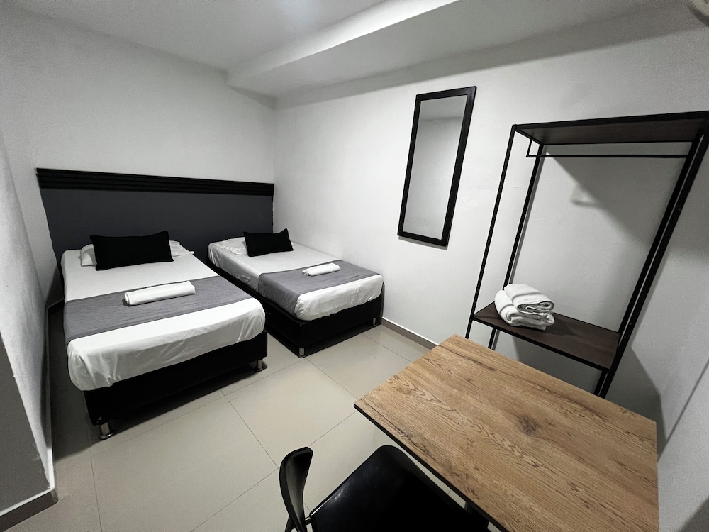 Hotel Laureles de Aburra Medellin 23/49