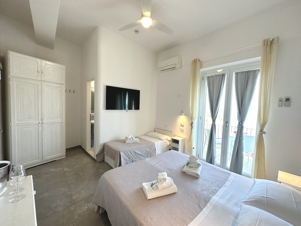 Hotel Marconi 12/50