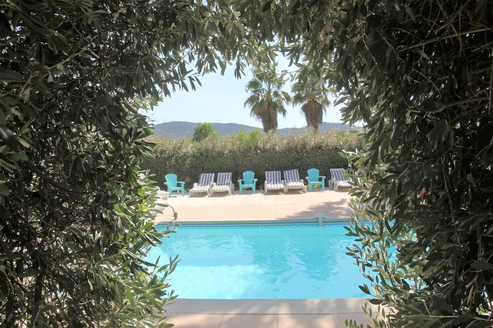 Domaine De L Aufrene 38/50