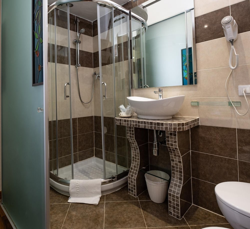Hotel Moderno 47/50