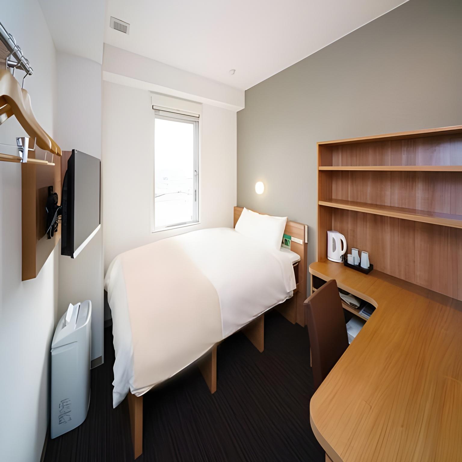 Semi Room, Standard, Semi Double Bed, Smoking