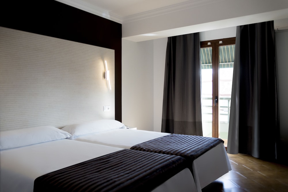 Hostal Alhambra 20/50