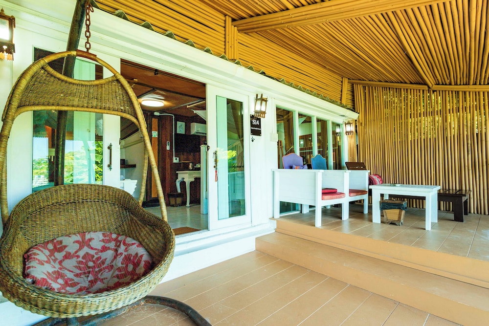 Taatoh Seaview Resort 7/50