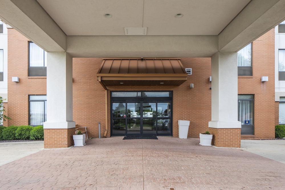 Holiday Inn Express Bloomington West 4/68
