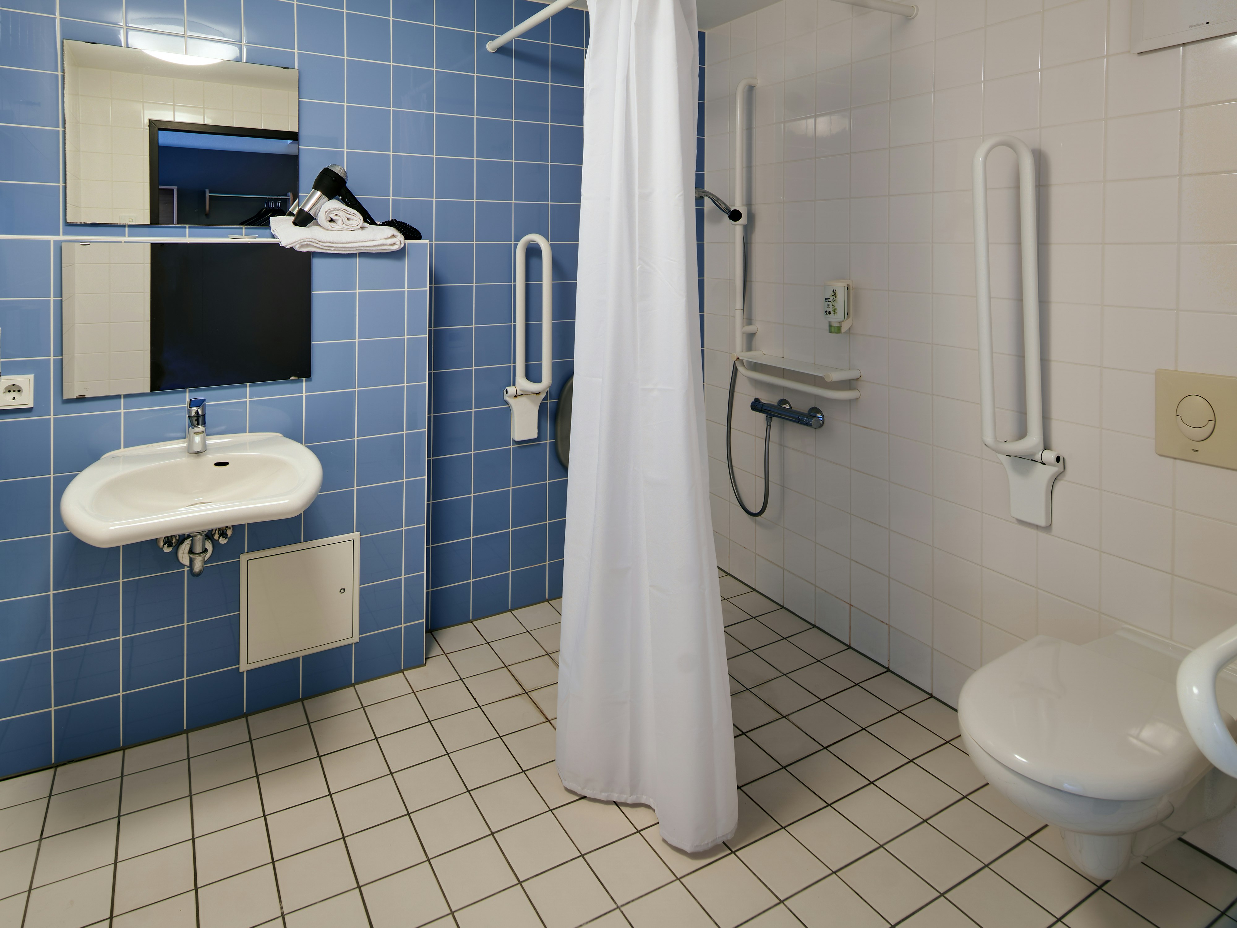B&B Hotel Darmstadt 32/32