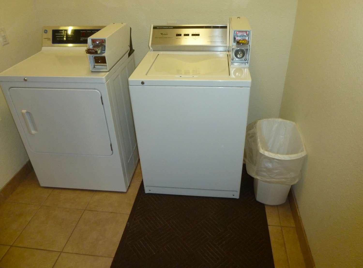 Americas Best Value Inn Suites Gun Barrel City 57/57