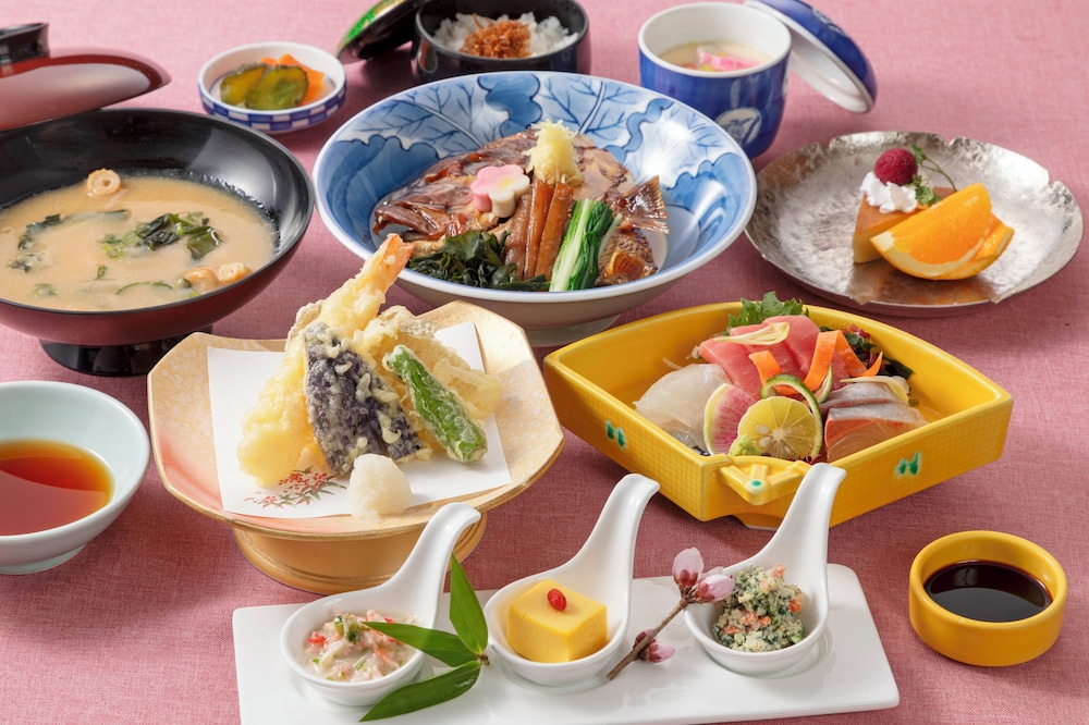 Hotel Riviera Shishikui 23/33