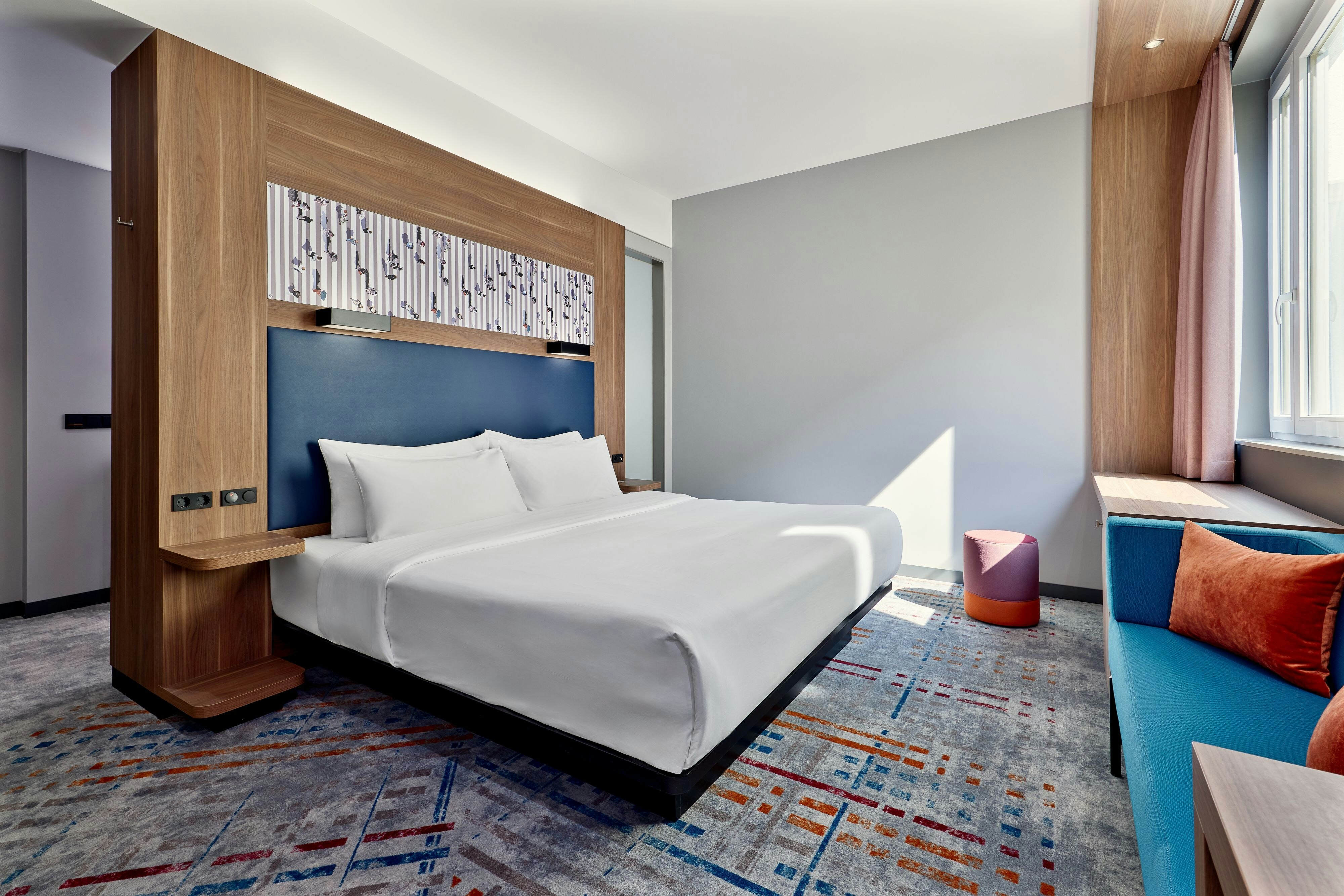 Room, King Bed