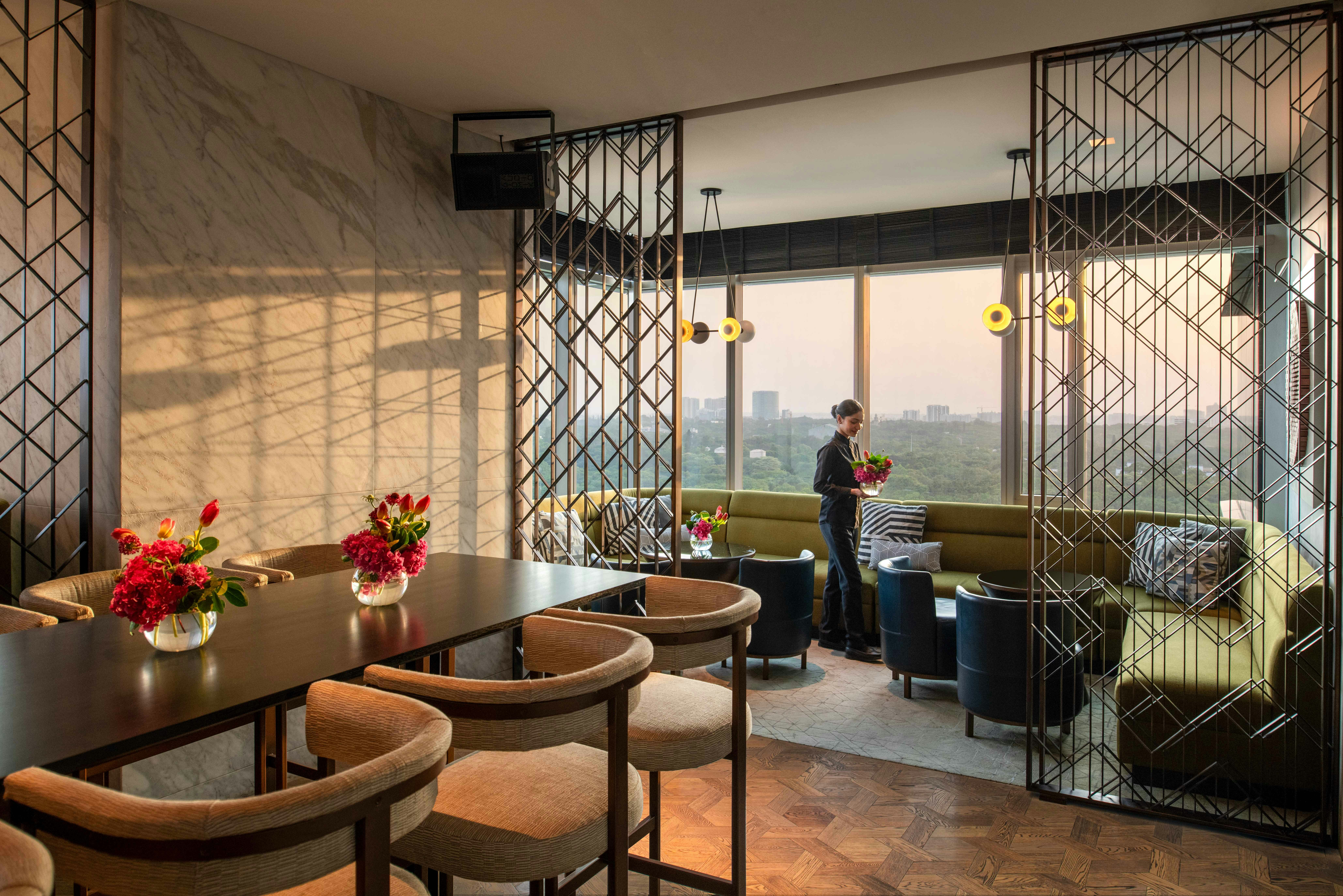 Four Seasons Hotel Bengaluru At Embassy One 44/75