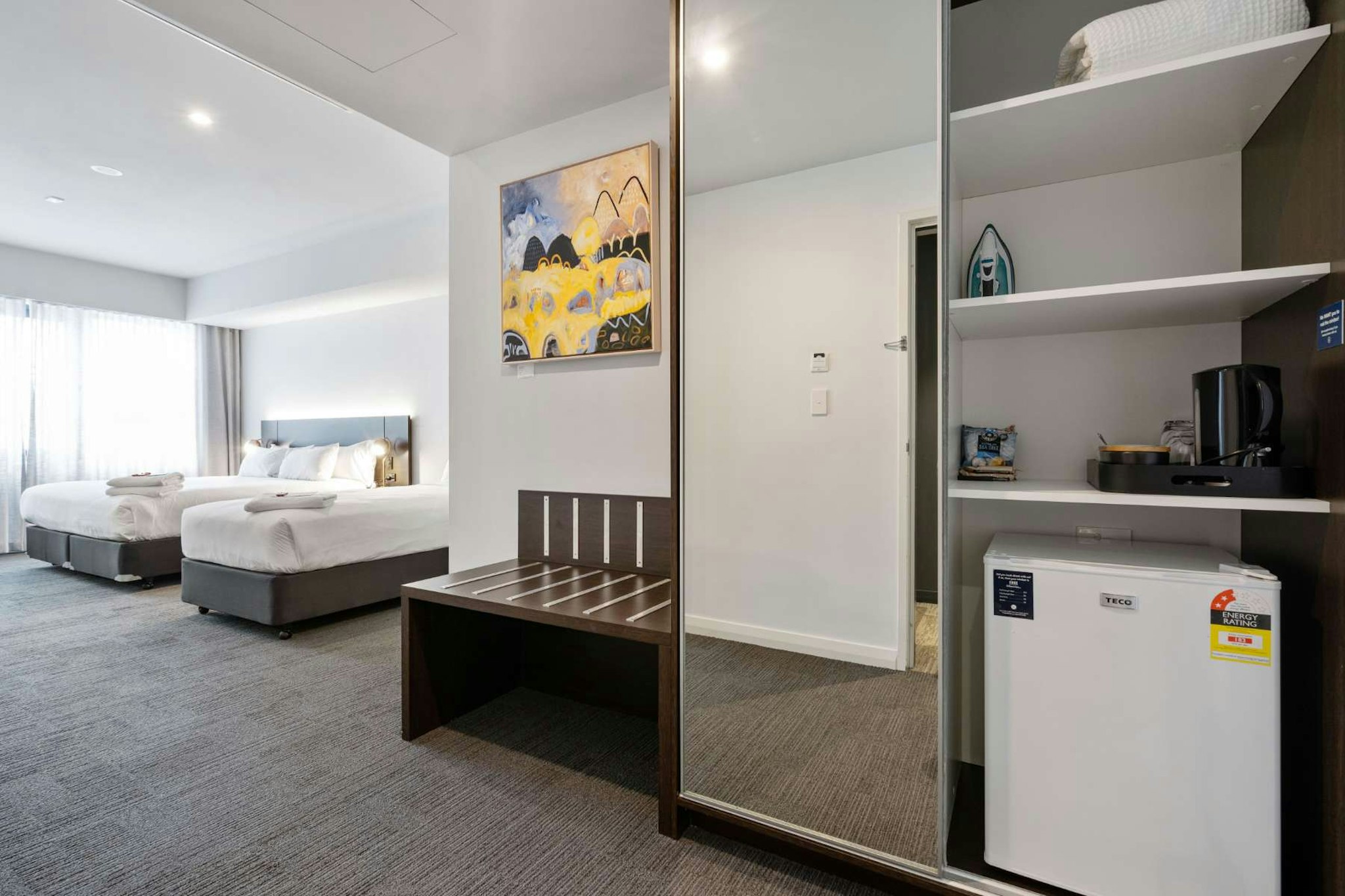 The Gerald Apartment Hotel 49/50